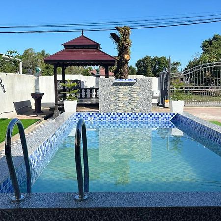D'Bali Homestay - Private Swimming Pool, Netflix, Internet Wifi ,Cuckoo, Internet Wifi , Dryer, Washing Machine, Aircond Setiap Bilik & Ruang Tamu Пасир Путе Екстериор снимка