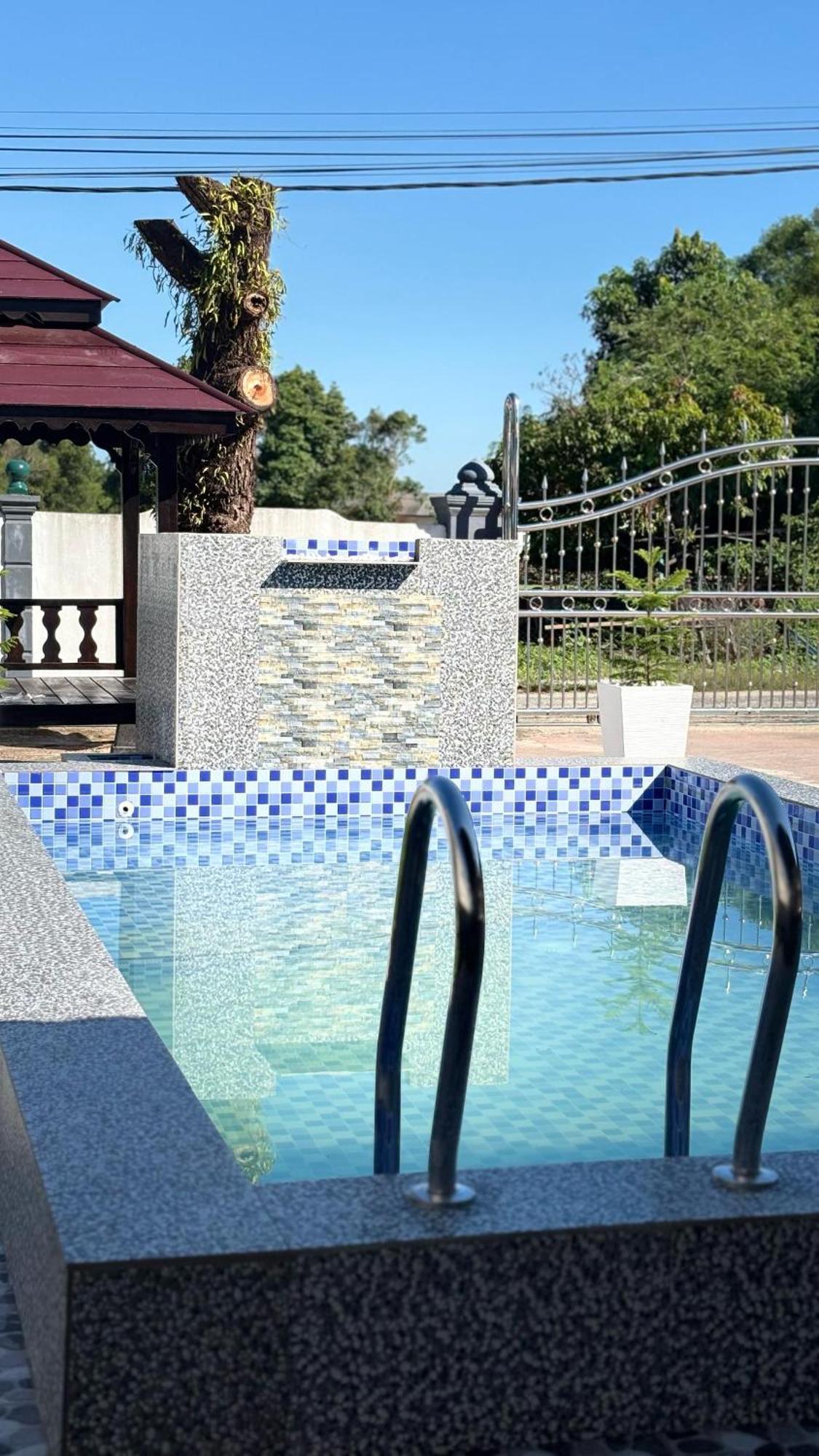 D'Bali Homestay - Private Swimming Pool, Netflix, Internet Wifi ,Cuckoo, Internet Wifi , Dryer, Washing Machine, Aircond Setiap Bilik & Ruang Tamu Пасир Путе Екстериор снимка